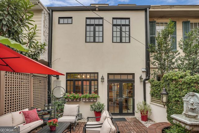 216 W Gaston Street, Savannah, GA 31401