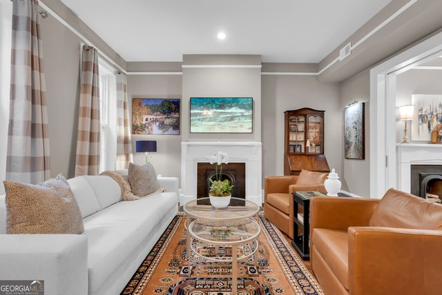 216 W Gaston Street, Savannah, GA 31401