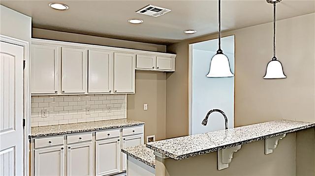 123 Saint Charles Way, Oklahoma City, OK 73130