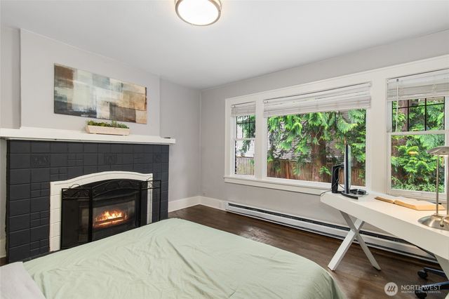 10124 3rd Avenue NW, Seattle, WA 98177