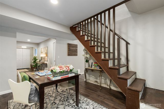 10124 3rd Avenue NW, Seattle, WA 98177