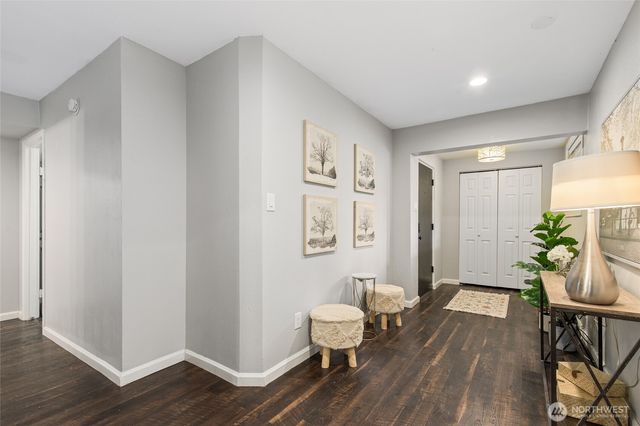 10124 3rd Avenue NW, Seattle, WA 98177