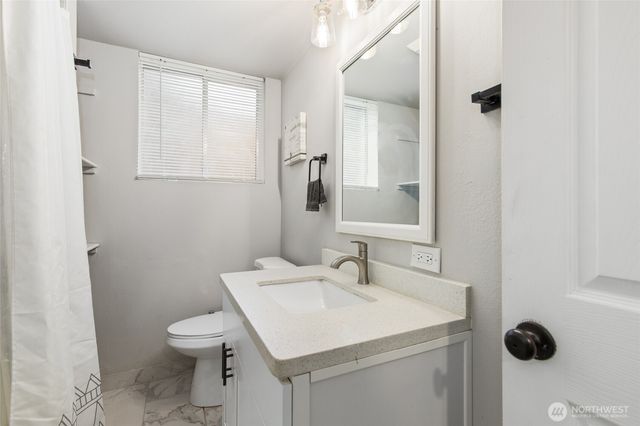 10124 3rd Avenue NW, Seattle, WA 98177