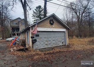 74 Camp Lane, Fairfield, NJ 07004