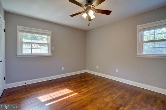 9005 TAMMY RD, Baltimore, MD 21236
