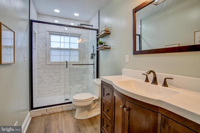 9005 TAMMY RD, Baltimore, MD 21236