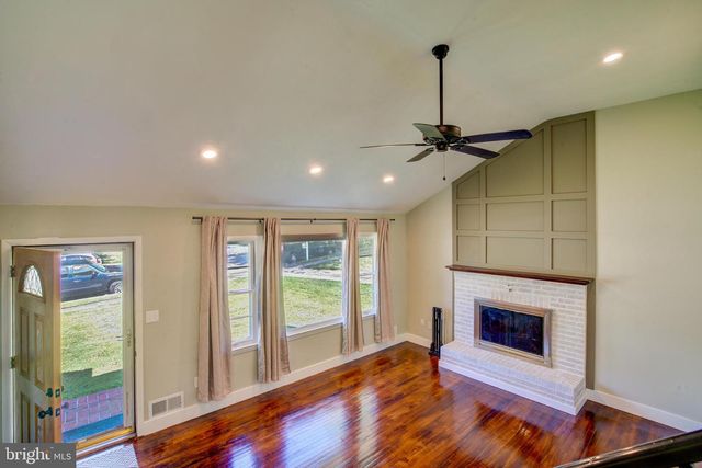 9005 TAMMY RD, Baltimore, MD 21236