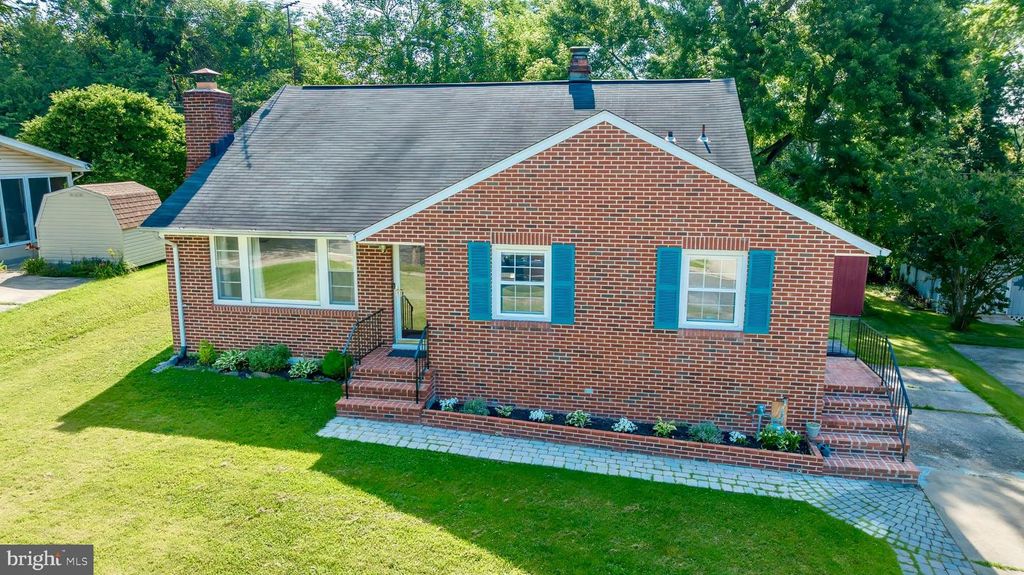 9005 TAMMY RD, Baltimore, MD 21236