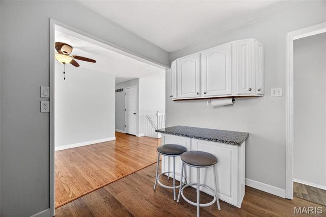 12030 Bennington Place, Maryland Heights, MO 63043