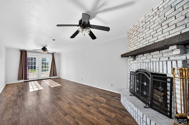 12030 Bennington Place, Maryland Heights, MO 63043