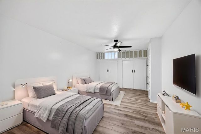 12030 Bennington Place, Maryland Heights, MO 63043