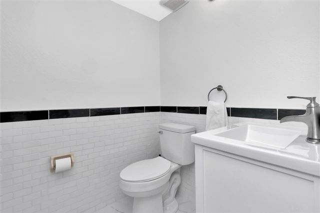 6817 STONES THROW CIRCLE N 17203, St Petersburg, FL 33710