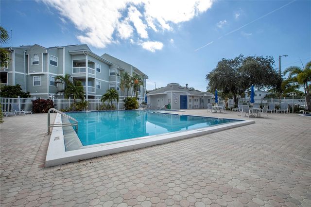 6817 STONES THROW CIRCLE N 17203, St Petersburg, FL 33710