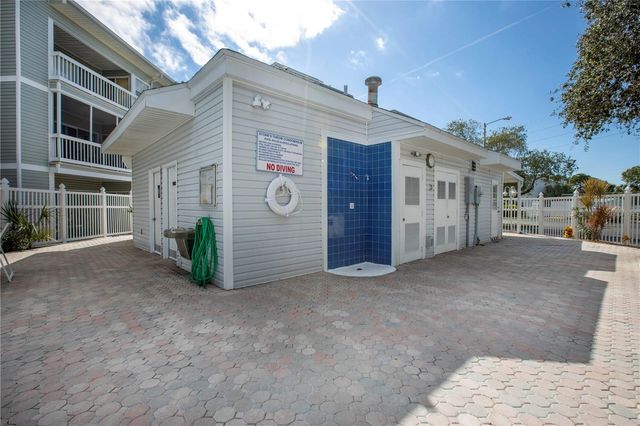 6817 STONES THROW CIRCLE N 17203, St Petersburg, FL 33710