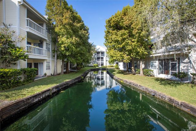 6817 STONES THROW CIRCLE N 17203, St Petersburg, FL 33710