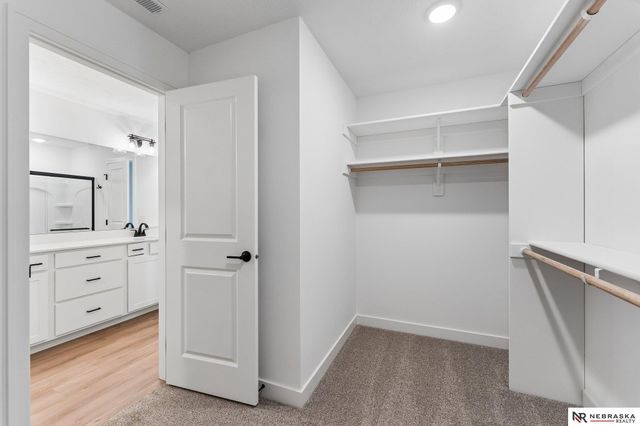 11114 Portage Drive, Papillion, NE 68046