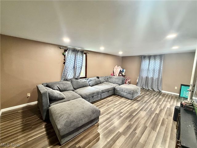 324 Bechtel Road, Leavittsburg, OH 44430