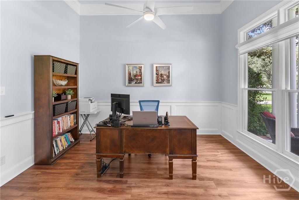 Image 10 of property listing at 47 Myrtlewood Drive, Savannah, GA 31405