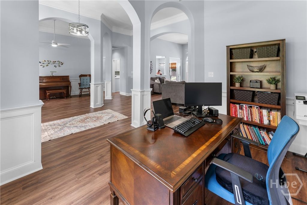 Image 11 of property listing at 47 Myrtlewood Drive, Savannah, GA 31405