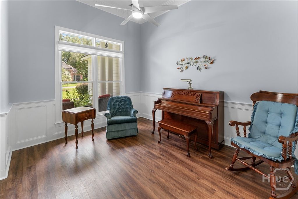 Image 12 of property listing at 47 Myrtlewood Drive, Savannah, GA 31405