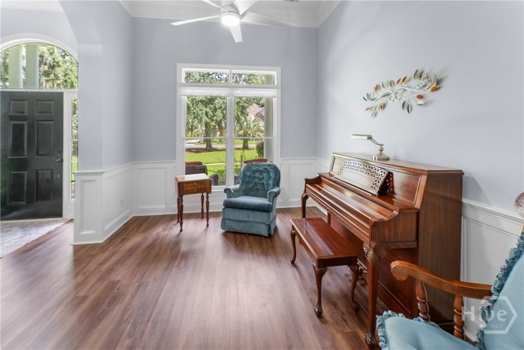 Image 13 of property listing at 47 Myrtlewood Drive, Savannah, GA 31405