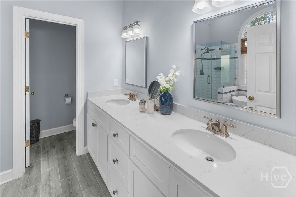 Image 28 of property listing at 47 Myrtlewood Drive, Savannah, GA 31405