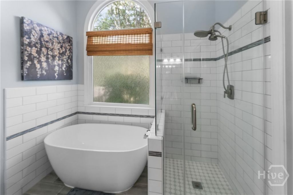 Image 29 of property listing at 47 Myrtlewood Drive, Savannah, GA 31405