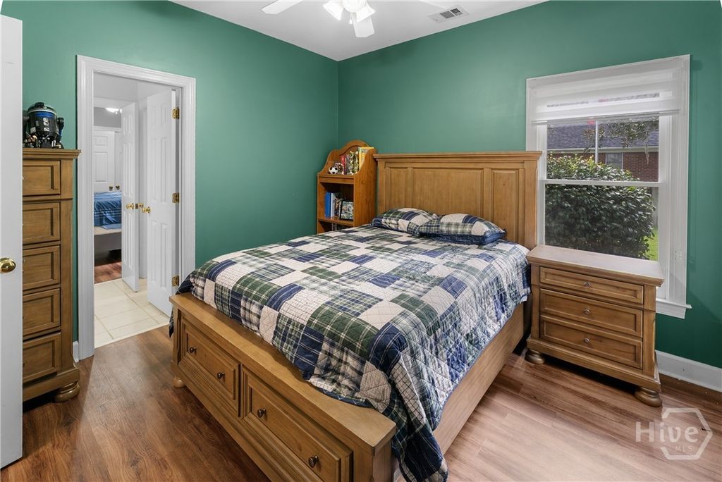 Image 34 of property listing at 47 Myrtlewood Drive, Savannah, GA 31405