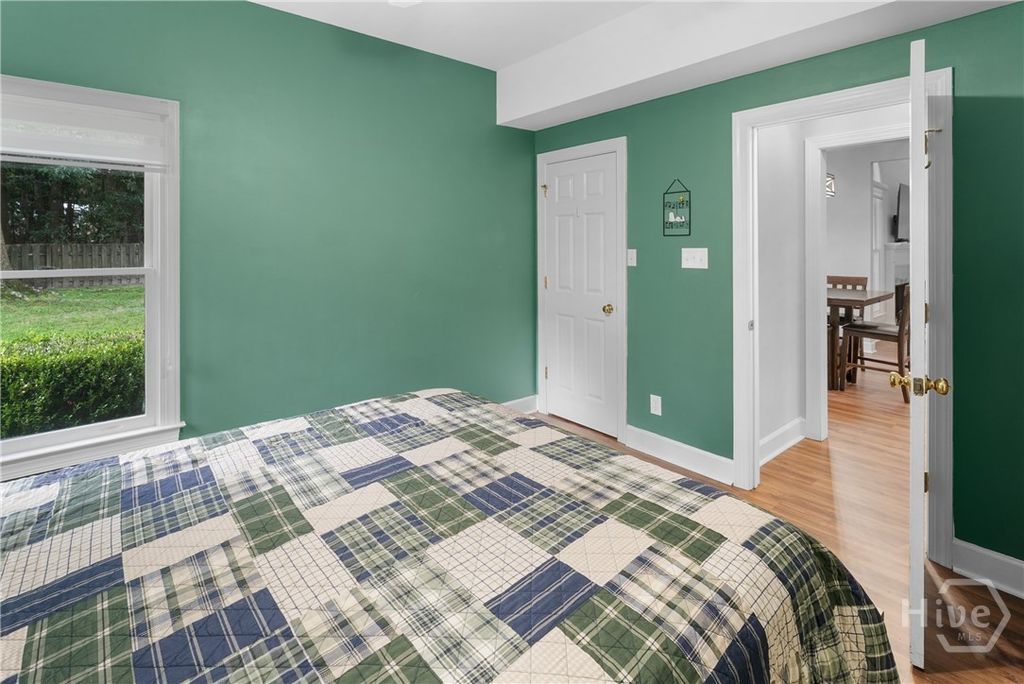Image 36 of property listing at 47 Myrtlewood Drive, Savannah, GA 31405