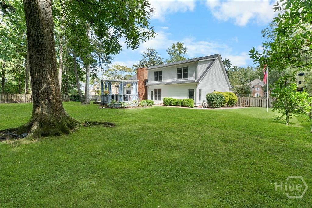 Image 40 of property listing at 47 Myrtlewood Drive, Savannah, GA 31405