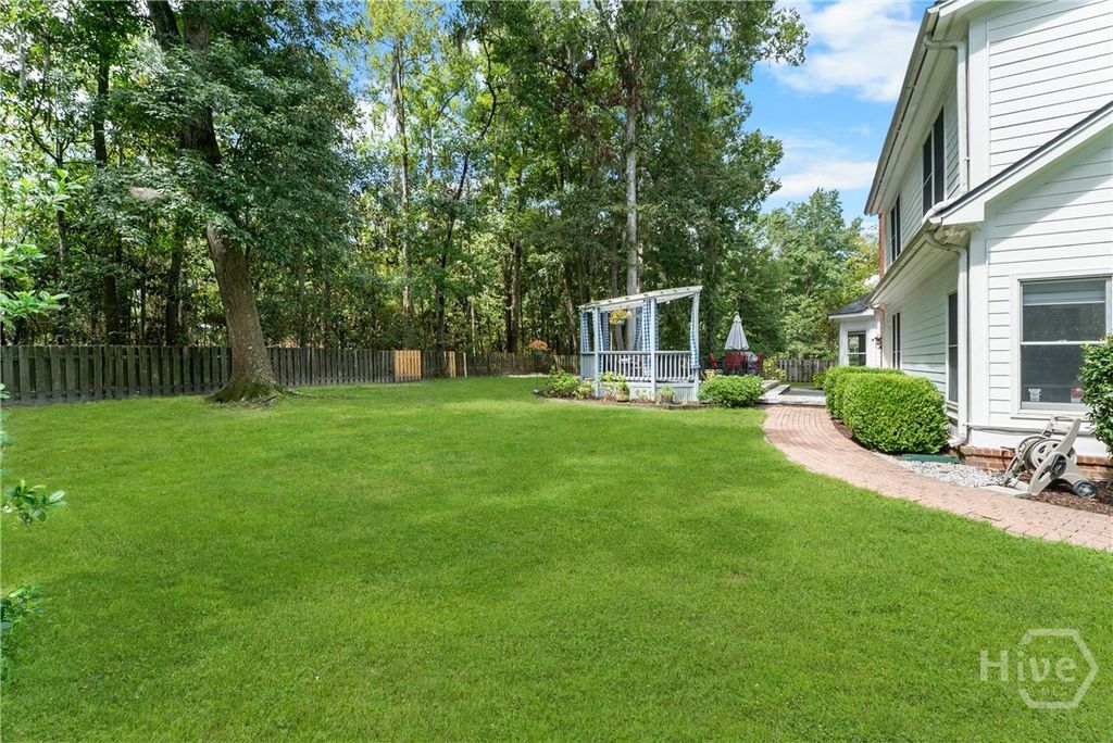 Image 41 of property listing at 47 Myrtlewood Drive, Savannah, GA 31405
