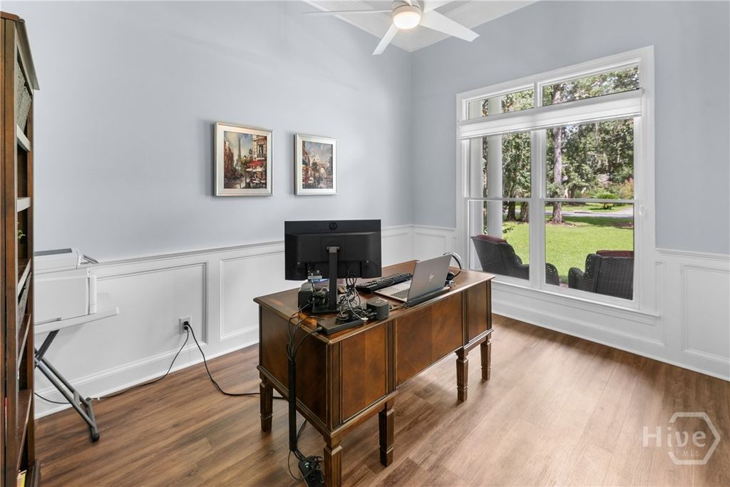 Image 9 of property listing at 47 Myrtlewood Drive, Savannah, GA 31405