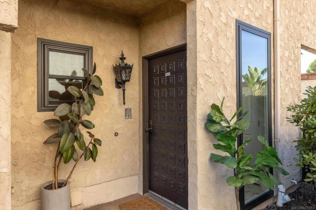 1913 Alga Rd A, Carlsbad, CA 92009