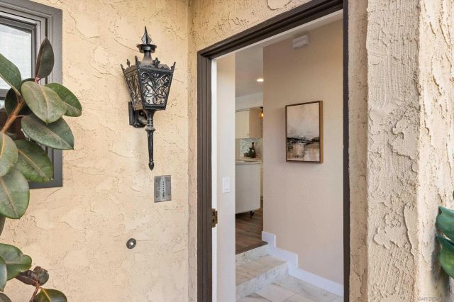 1913 Alga Rd A, Carlsbad, CA 92009