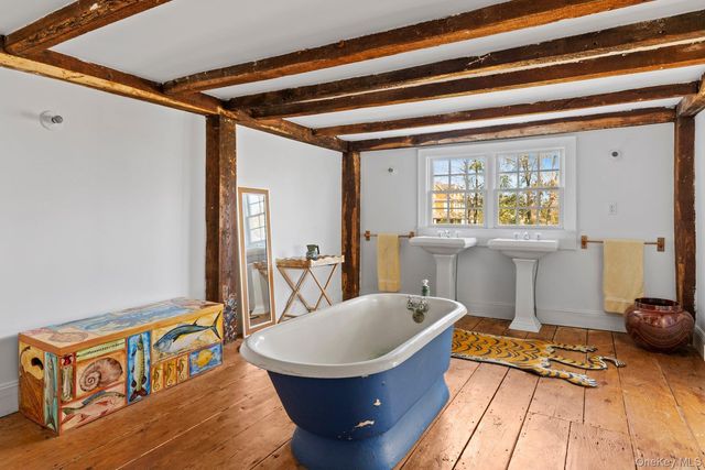 35335 Main Road, Orient, NY 11957