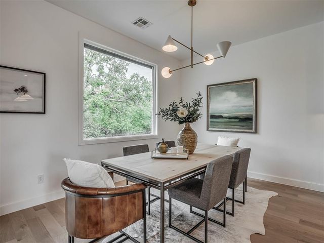 2805 Deer Valley Lane, Yukon, OK 73099