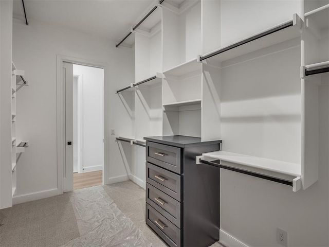 2805 Deer Valley Lane, Yukon, OK 73099
