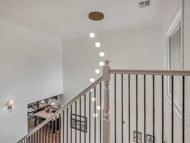 2805 Deer Valley Lane, Yukon, OK 73099