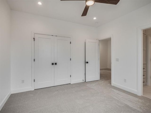 2805 Deer Valley Lane, Yukon, OK 73099