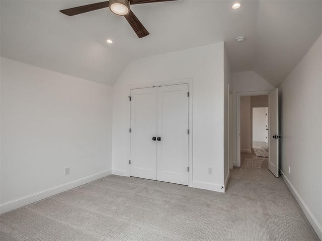 2805 Deer Valley Lane, Yukon, OK 73099