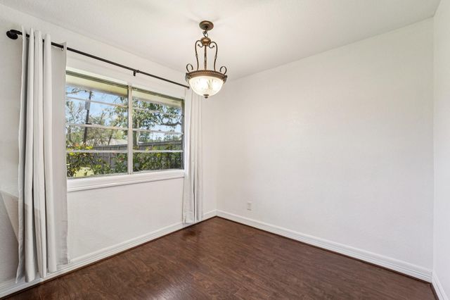 223 County Road 193, Alvin, TX 77511