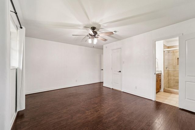 223 County Road 193, Alvin, TX 77511