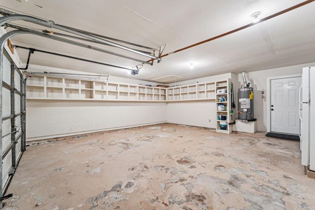 223 County Road 193, Alvin, TX 77511