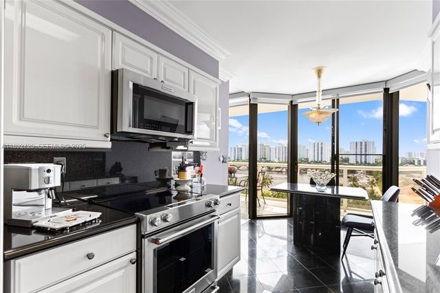 3598 Yacht Club Drive 1004, Aventura, FL 33180