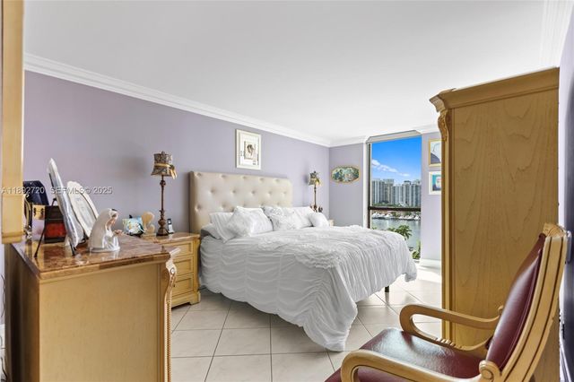 3598 Yacht Club Drive 1004, Aventura, FL 33180
