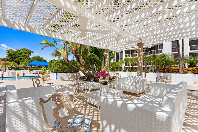 3598 Yacht Club Drive 1004, Aventura, FL 33180
