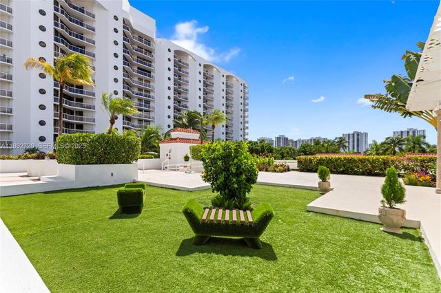 3598 Yacht Club Drive 1004, Aventura, FL 33180