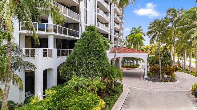 3598 Yacht Club Drive 1004, Aventura, FL 33180