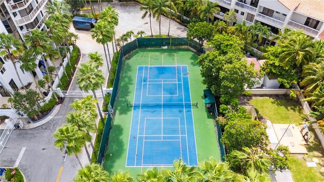 3598 Yacht Club Drive 1004, Aventura, FL 33180
