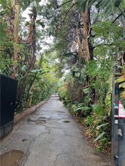 5457 Encino Ave., Encino, CA 91316